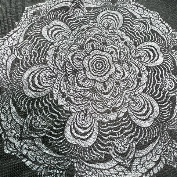 Black Mandala Beanie Thomas Hooper - Picture 2 of 4